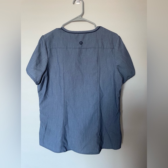 Adar pro Heather women’s scrub top. blue color Preowned good condition - Picture 4 of 6